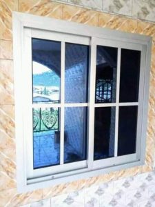 fenêtre sur mesure à Savigny-Levescault